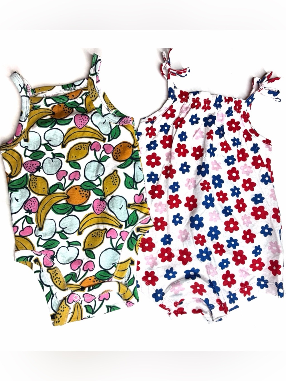 Old Navy Baby Girl Set of 2 Bodysuits 6-12 months